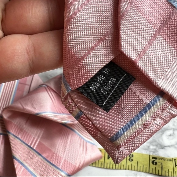 Pronto-Uomo 100% Silk Stripe Pink Tie 4" - Picture 7 of 7